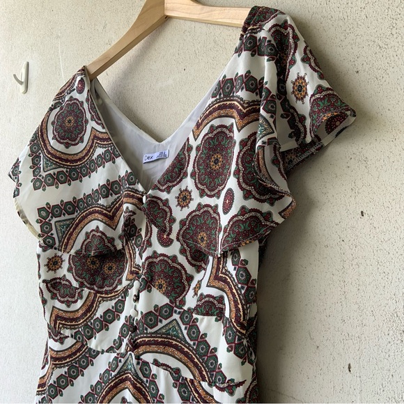 ☀️3/$30☀️ Pretty dress by Dex - Picture 15 of 15